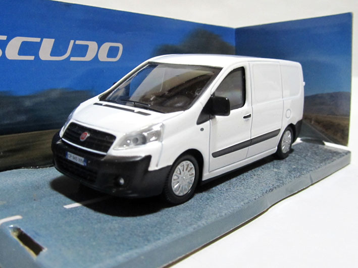 A★絶版！★Mondo Motors 1/43★ フィアット スクード バン ホワイト 2006-2016年 ★ Fiat Scudo VAN ★ 日本未入荷_画像1