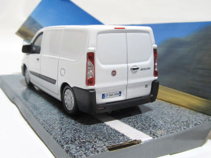 A★絶版！★Mondo Motors 1/43★ フィアット スクード バン ホワイト 2006-2016年 ★ Fiat Scudo VAN ★ 日本未入荷_画像3