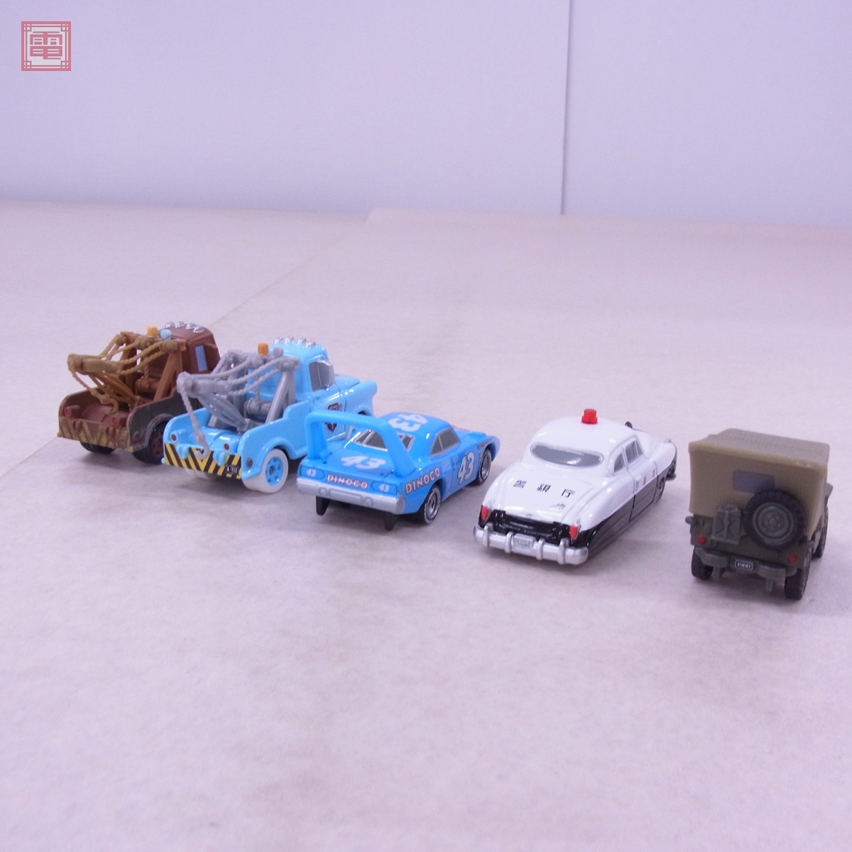 カーズ/2 トミカ メーター/ライトニング・マックィーン/ドック カーズ/2 トミカ メーター/ライトニング・マックィーン/ドック