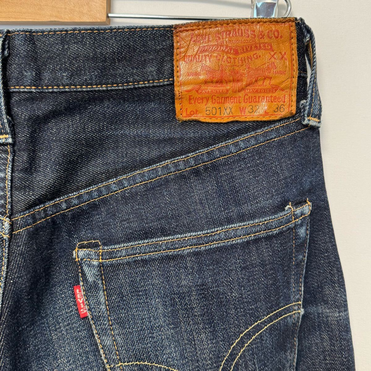 色落ち抜群 1950年代 Levi's 501xx レザーパッチ 復刻 濃紺 鬼 色落ち抜群 1950年代 Levi's 501xx レザーパッチ 復刻 濃紺 鬼