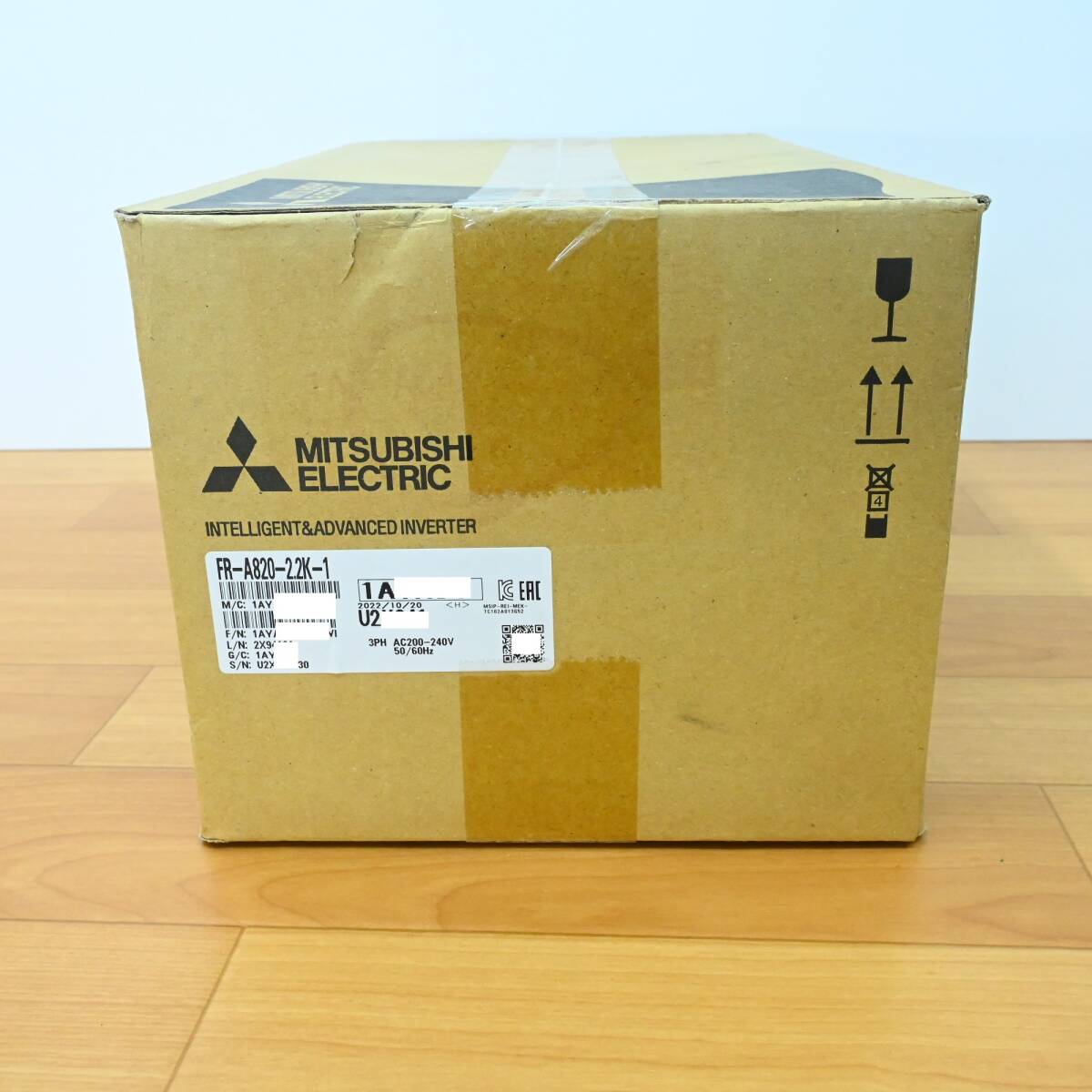 三菱 インバータ FR-A820-2.2k-1 新品未開封 FR-A820-2.2K-1 2022年製 未使用 三菱電機 インバータ 管理番号