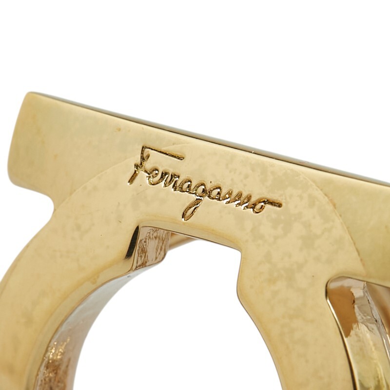 Salvatore Ferragamo gun chi-ni шарф кольцо Gold металлизированный женский Salvatore Ferragamo [ б/у ]