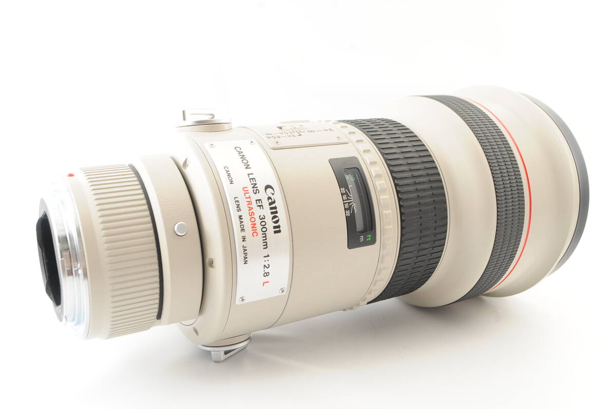 * новый товар класс * CANON Canon LENS EF 300mm 2.8 L USM штатив сиденье * чистый чувство избыток красивый внешний вид!.. проходить оптика! все рабочее состояние подтверждено! исправно работающий товар!