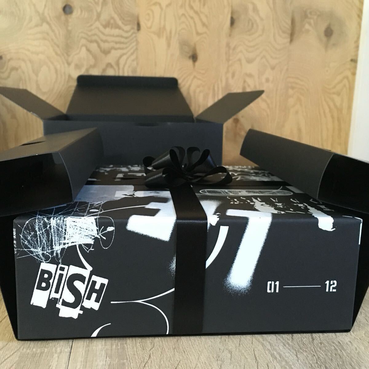 想像を超えての BiSH iS OVER! 12 ZUTTO 初回生産限定盤 シングルCD/Blu-ray 邦楽