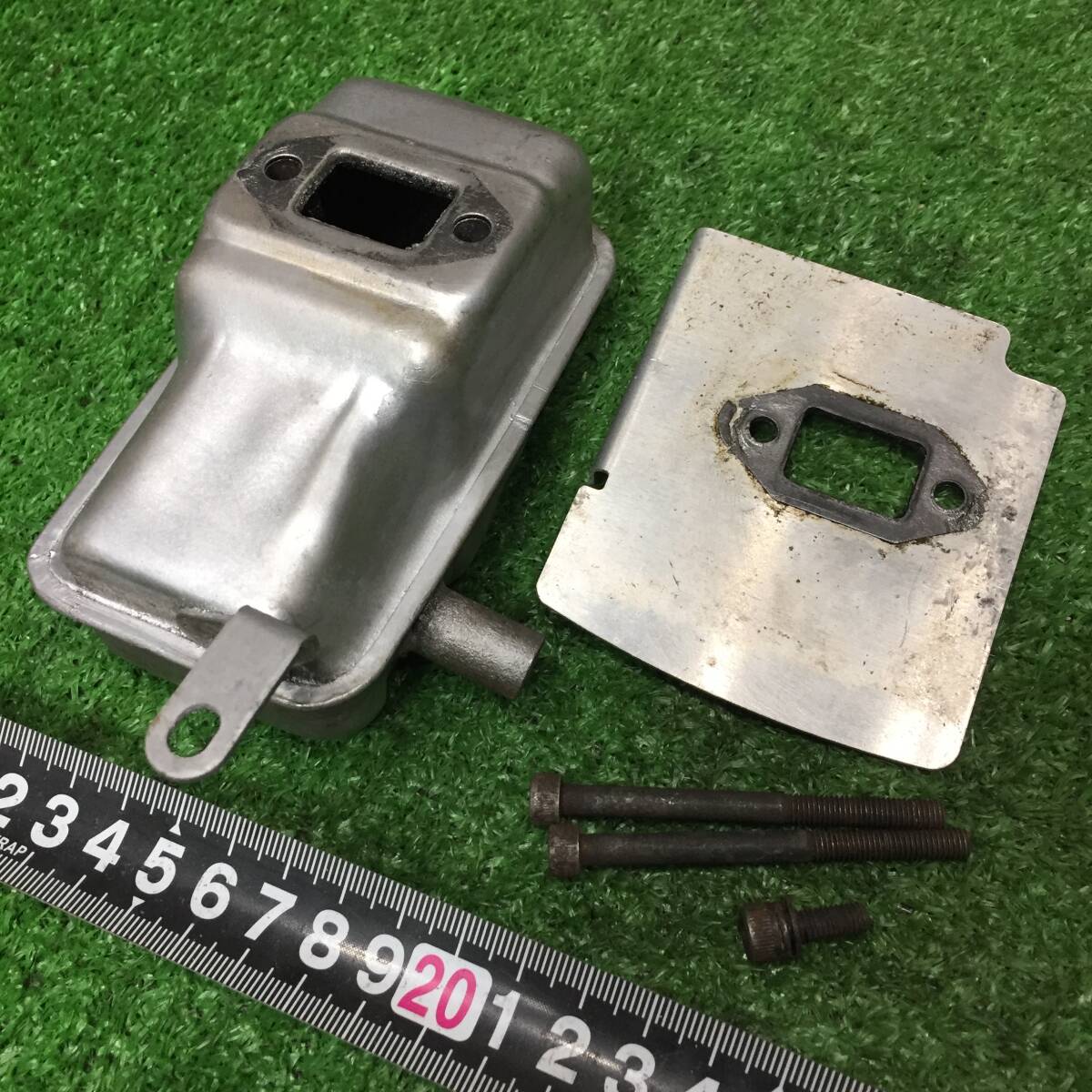 ゼノア　マフラー　G3L　34ｍｍ　前方排気　遮熱板　G34L　ビーバー　背負式刈払機　B365Z　B367Z　L367Z　ZENOAH