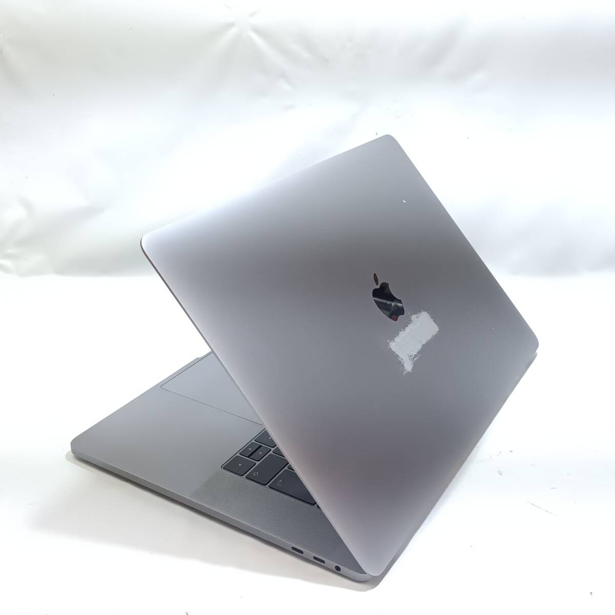 (2344)MacBook Pro (15-inch, 2017) / core i7 / 16GB / 256GB / 15インチ /動作良好 (2344)MacBook Pro (15-inch, 2017) / core i7 / 16GB / 256GB / 15インチ /動作良好