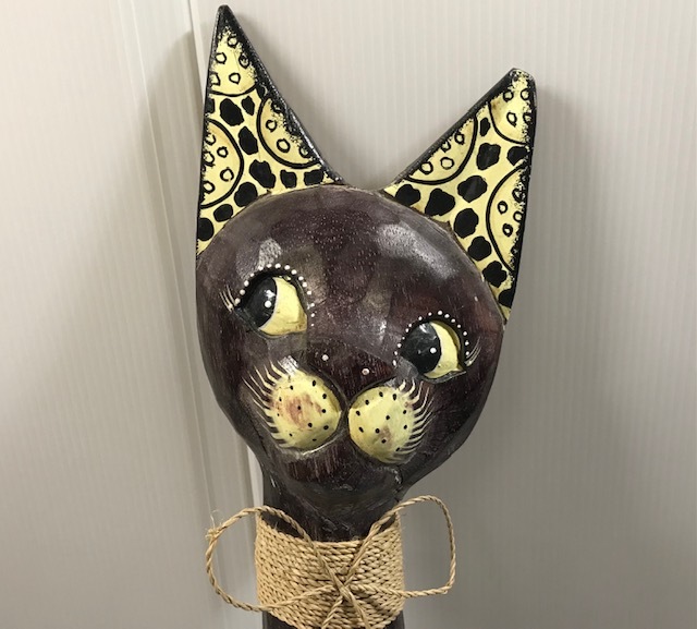 あ//つH3854　木彫り 貓のオブジェ　アジアン雑貨　　貓ちゃん　ねこ　置物