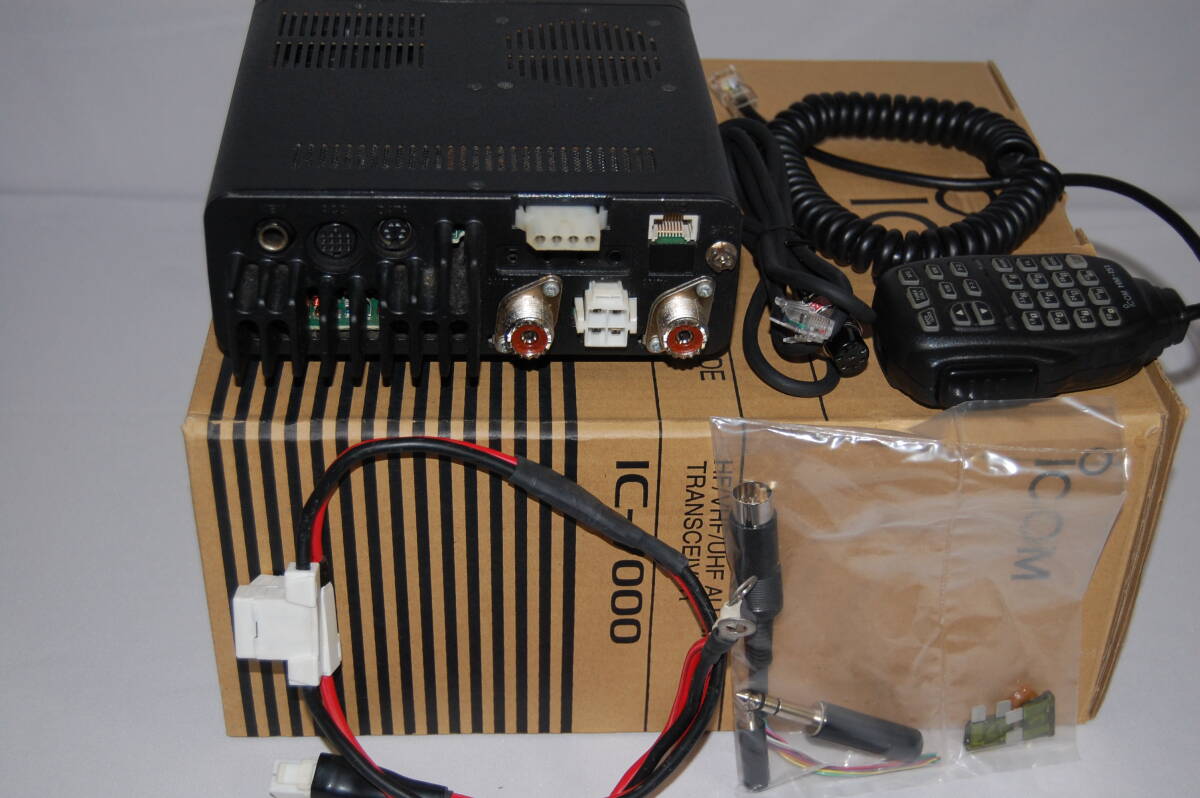アイコムIC-7000M 50W機 美品 アイコムIC-7000M 50W機 美品 アマチュア無線 - トランシーバー