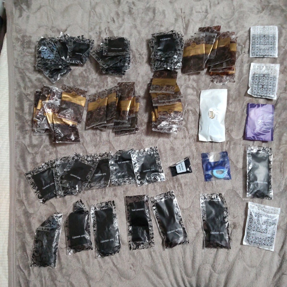 ホテルアメニティ④　ヘアゴム90個☆他のアメニティとまとめ買いにて割引可能です☆_画像1