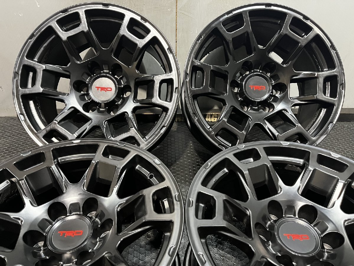 希少】USトヨタ TRD 純正OPホイール 17インチ 9J6HPCD139.7+3 希少】USトヨタ TRD 純正OPホイール 17インチ 9J6HPCD139.7+3