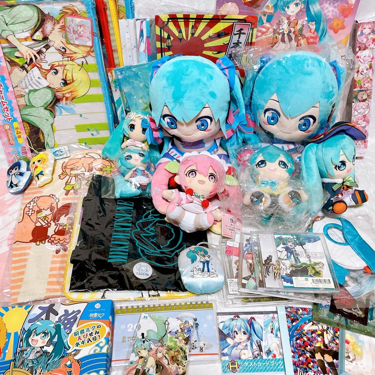 m12)VOCALOID 初音ミク グッズ まとめ売り ぬいぐるみ ファイル m12)VOCALOID 初音ミク グッズ まとめ売り ぬいぐるみ ファイル