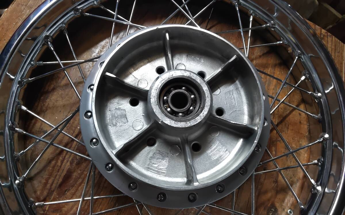 ⑧A 国産車スポークホイール_画像3