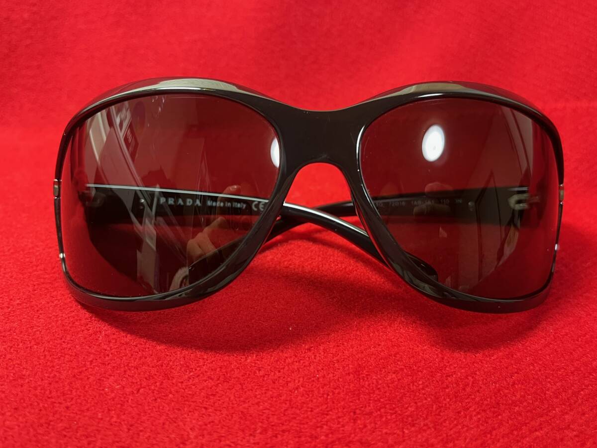 美品☆GACKT同型同色☆PRADA サングラス SPR14G ブラック プラダ 美品☆GACKT同型同色☆PRADA サングラス SPR14G ブラック プラダ