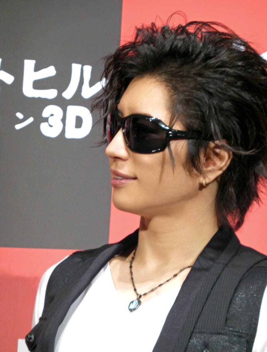 美品☆GACKT同型同色☆PRADA サングラス SPR14G ブラック プラダ 美品☆GACKT同型同色☆PRADA サングラス SPR14G ブラック プラダ
