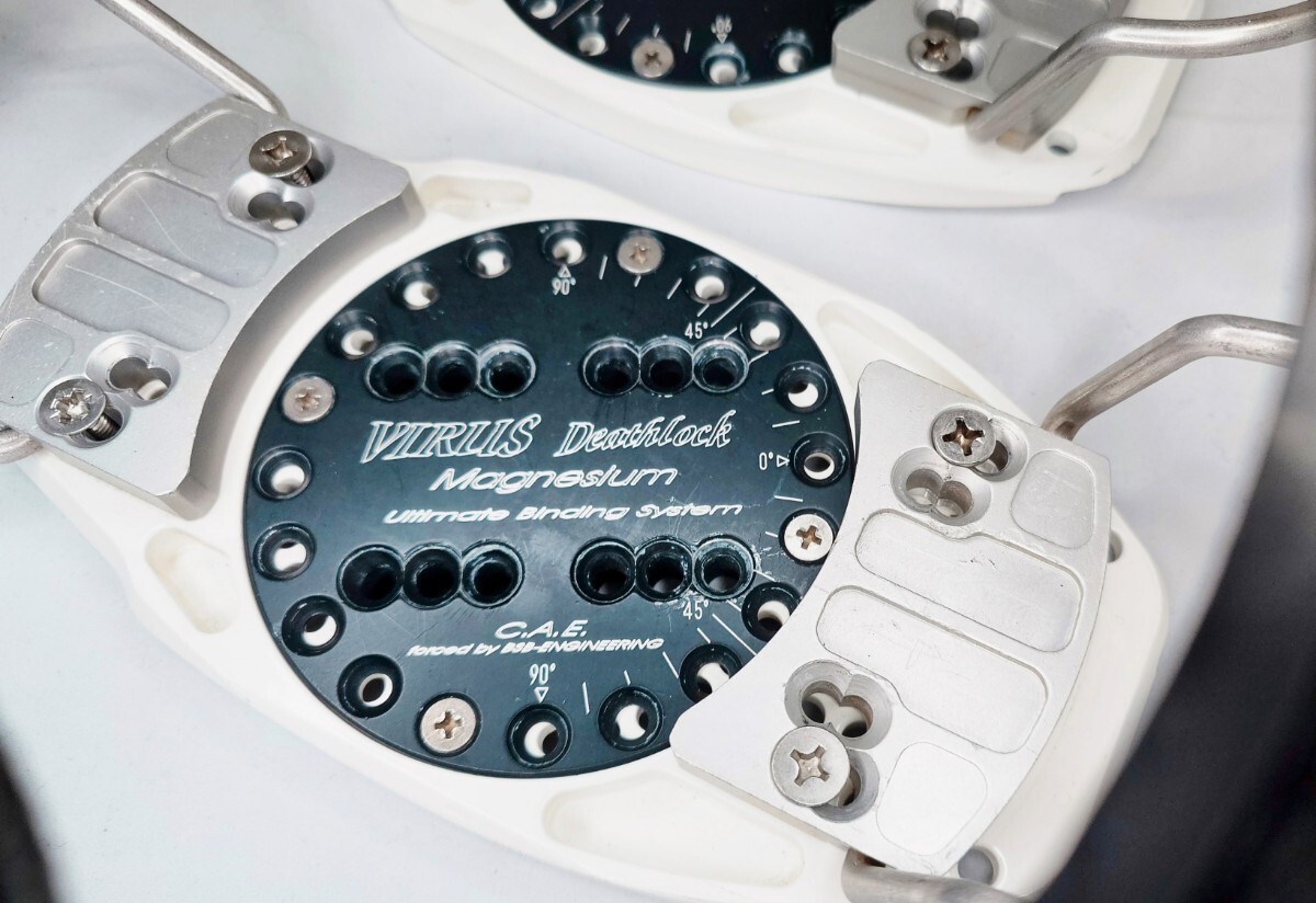 VIRUS Deathlock Magnesium バインディング