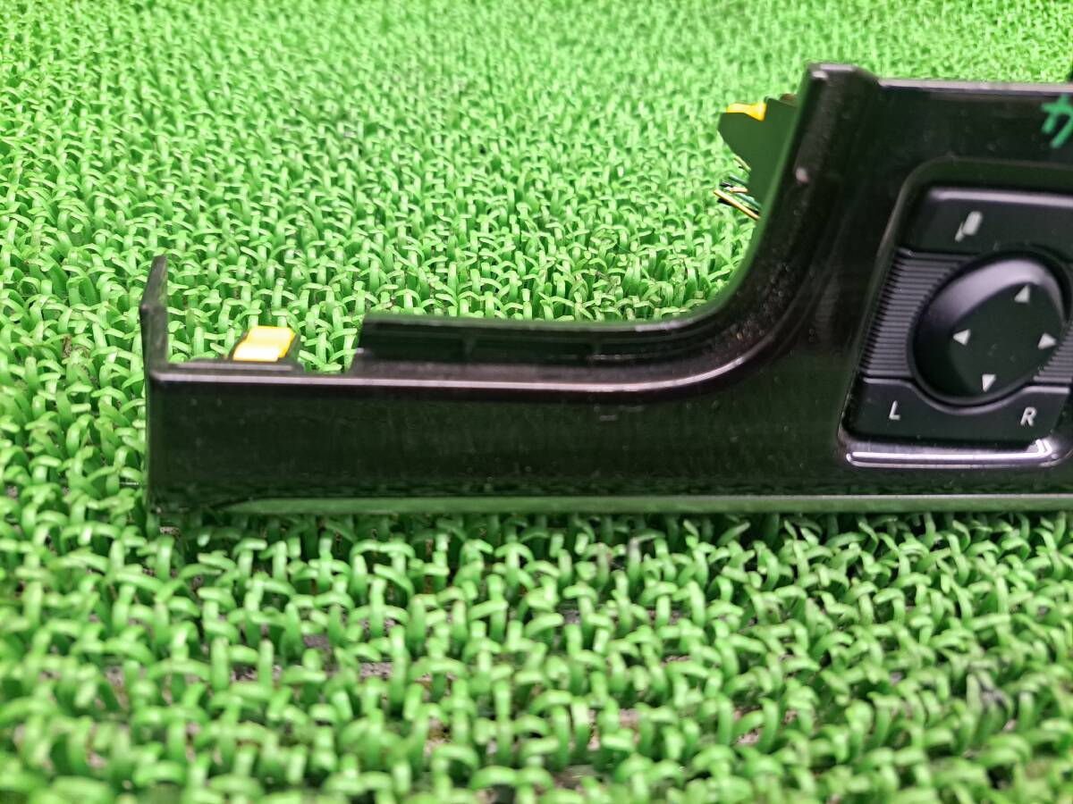 ★送料600円　214　トヨタ クラウン GRS211 GRS210 純正 ドアミラースイッチ プッシュスタートスイッチ セット パネル カバー　※爪折れ有_画像4