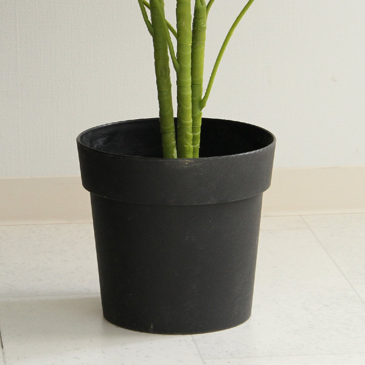 フェイクグリーン 観葉植物 ヤドリフカノキ 高さ約100ｃｍ【新品】【送料無(wú)料】(北海道 沖縄 離島は別途送料)