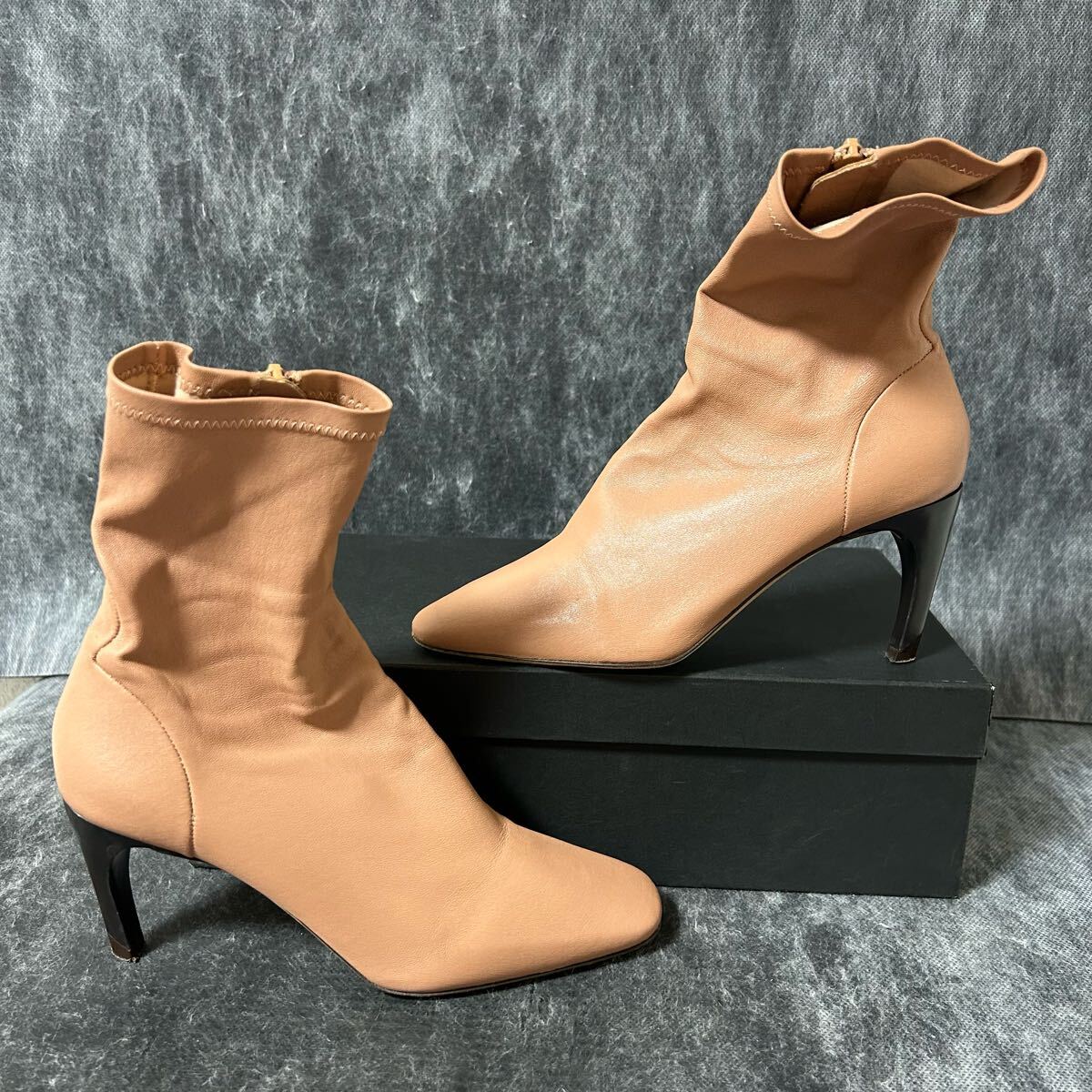 NINA RICCI ニナリッチ ショートブーツ サイドジップ ヒール NINA RICCI ニナリッチ ショートブーツ サイドジップ ヒール