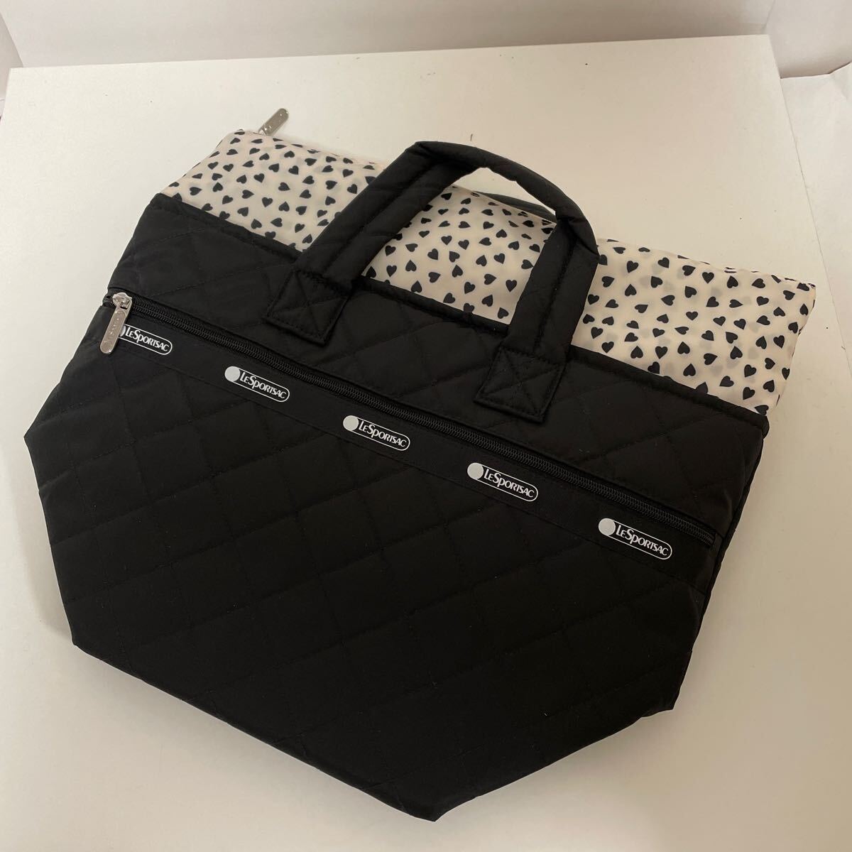 LeSportsac MEDIUM MULTI TOTE レスポートサック ビターブラック LeSportsac MEDIUM MULTI TOTE レスポートサック ビターブラック