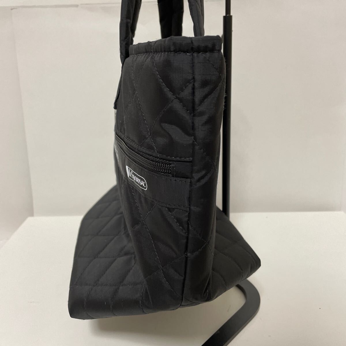 LeSportsac MEDIUM MULTI TOTE レスポートサック ビターブラック LeSportsac MEDIUM MULTI TOTE レスポートサック ビターブラック