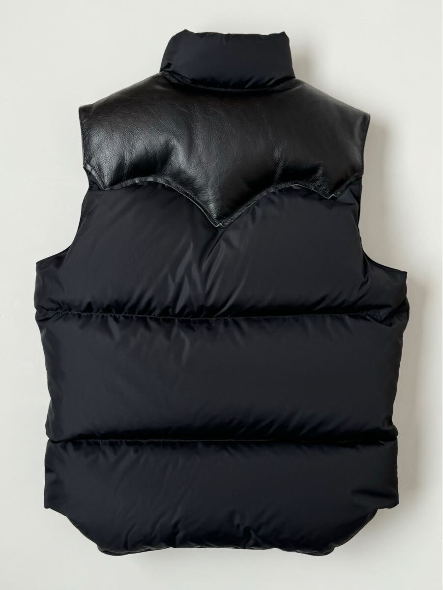 ロッキーマウンテン フェザーベッド ダウンベスト オールブラック 40 ROCKY MOUNTAIN レザー ジャケット 黒