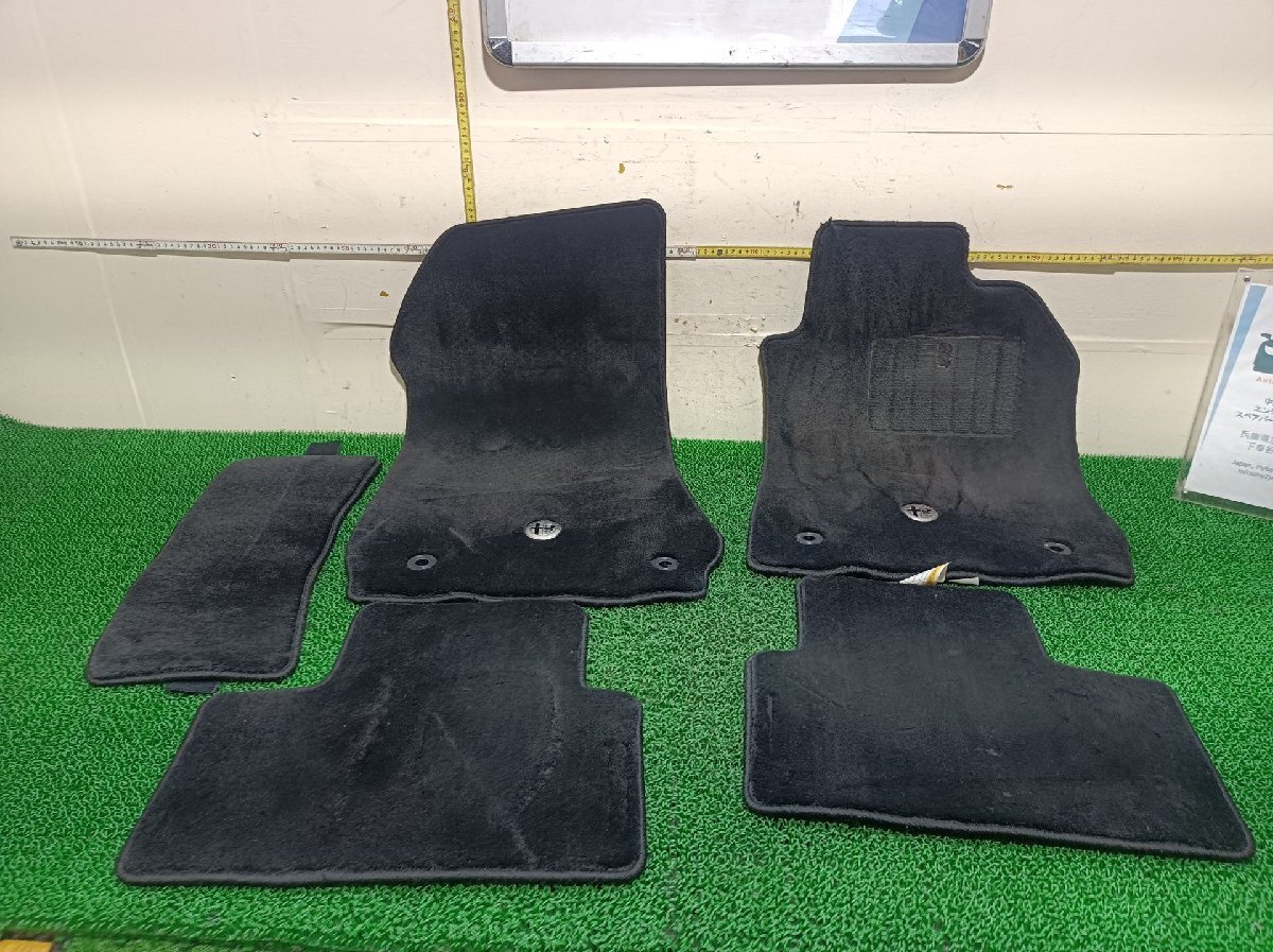 アルファロメオ フロアマット 159 ABA-93932, 2007 #hyj NSP224904