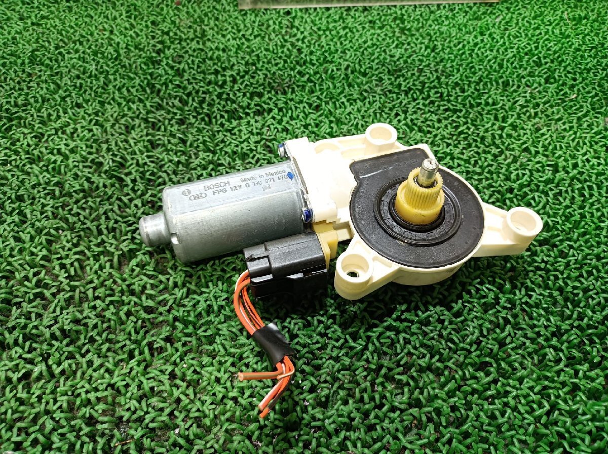 クライスラー 右 フロントウィンドウレギュレータモーター グランドボイジャー ABA-RT38, 2009 #hyj NSP222835