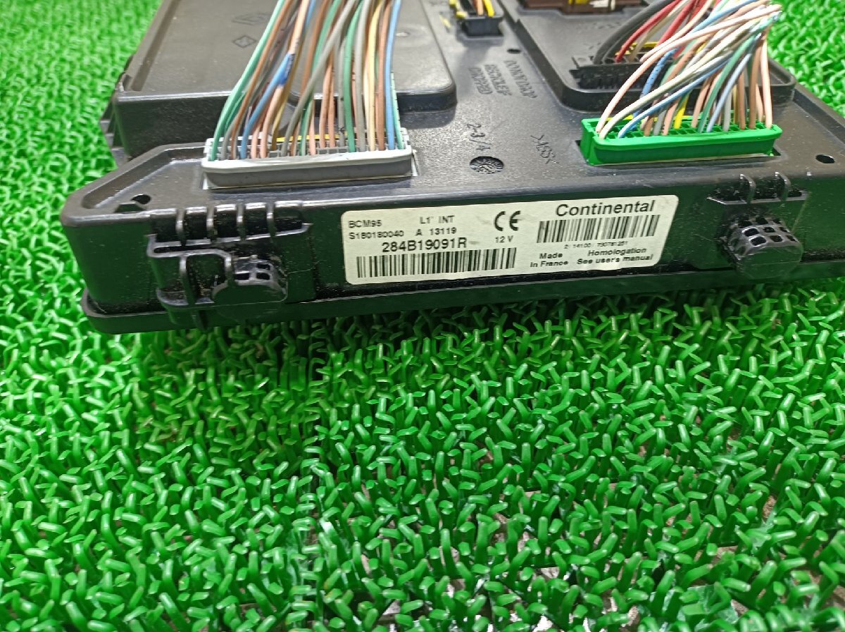ルノー BCMコンピューター メガネエステート ABA-KZM4R, 2013 #hyj NSP229921