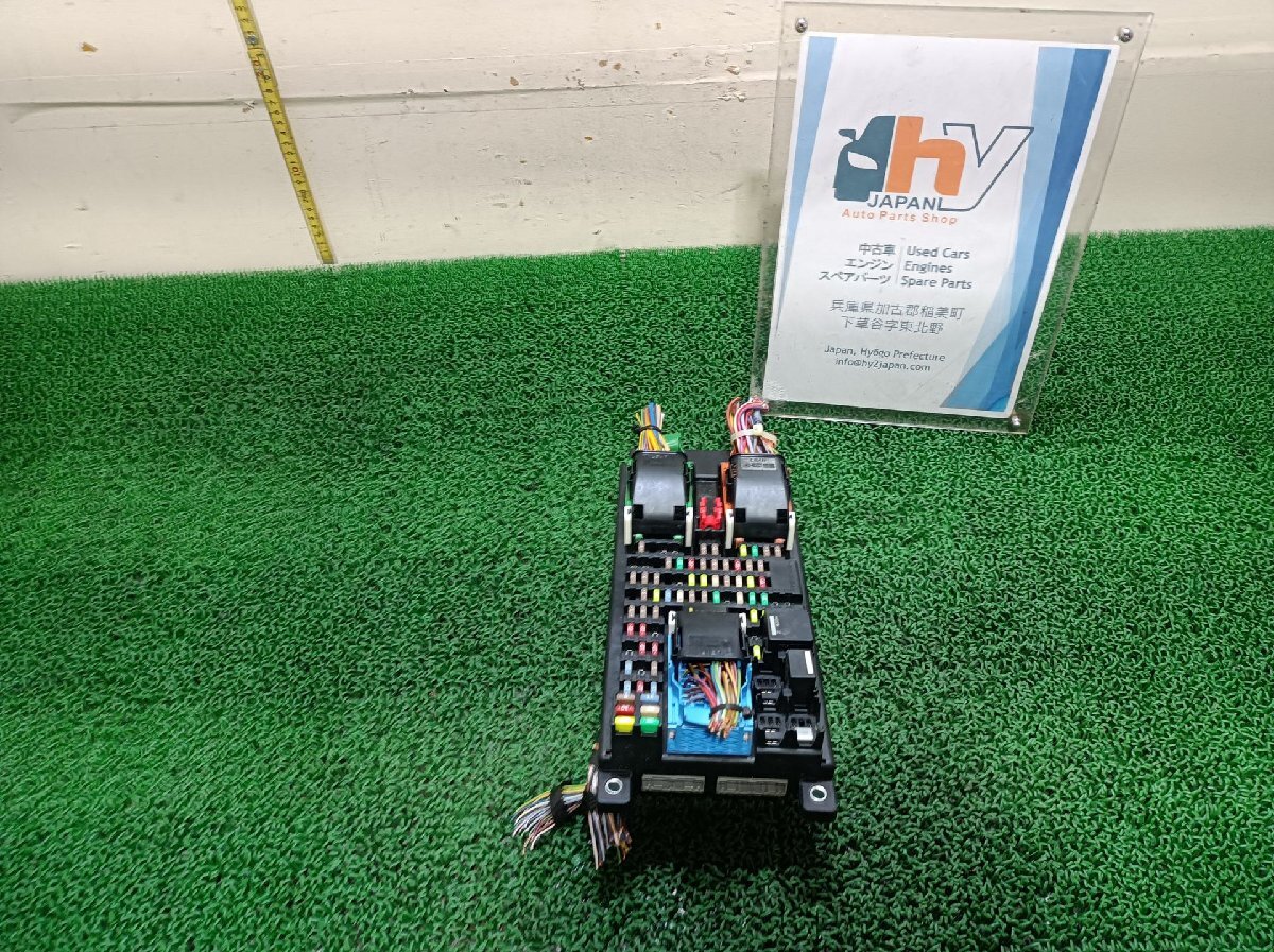 ジャガー ヒューズボックス XJ CBA-J12LA, 2011 #hyj NSP225545