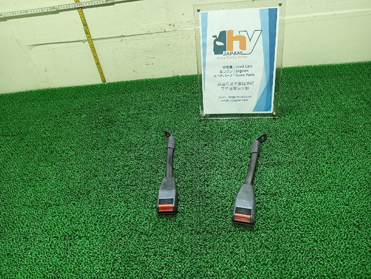ダイハツ フロントシートベルトバックル　左右 アトレー M-S82V, 1990 #hyj NSP224007