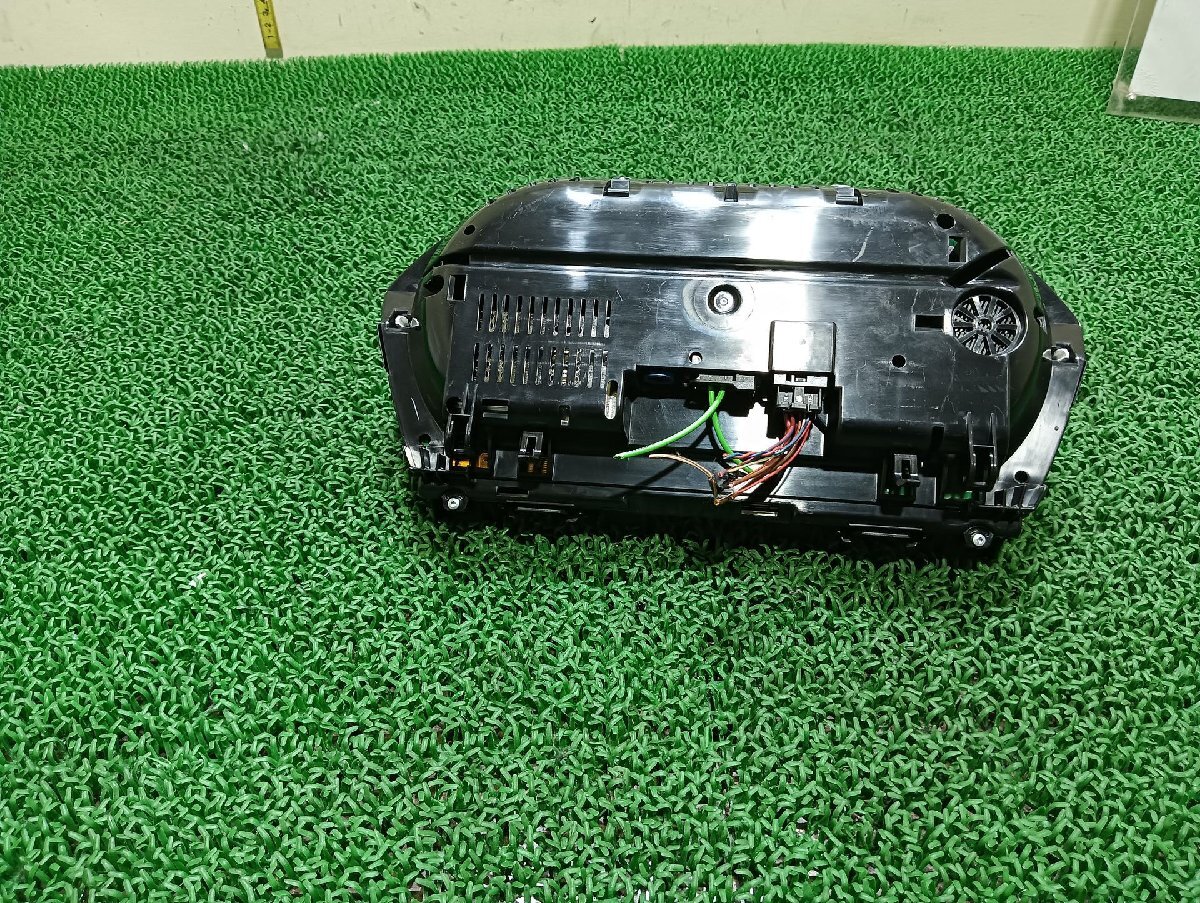 BMW スピードメーター 218d LDA-2C20, 2015 #hyj NSP223198