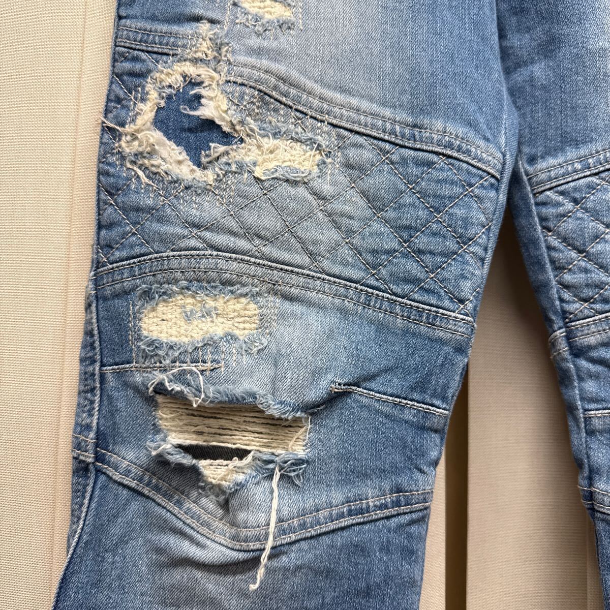 VANQUISH ヴァンキッシュ ダメージデニム ジーンズ 30インチ　バイカーデニム パンツ ボトム ストレッチ メンズ スリム スキニー skinny_画像4