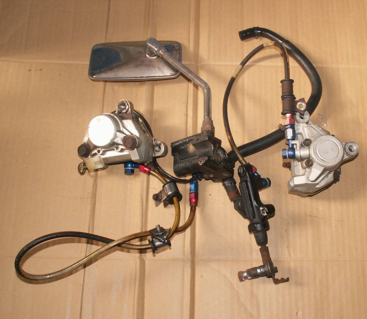 SDR200　要オーバーホール　部品取り キャリパー前后　マスターシリンダー　バックミラーミラー　希少
