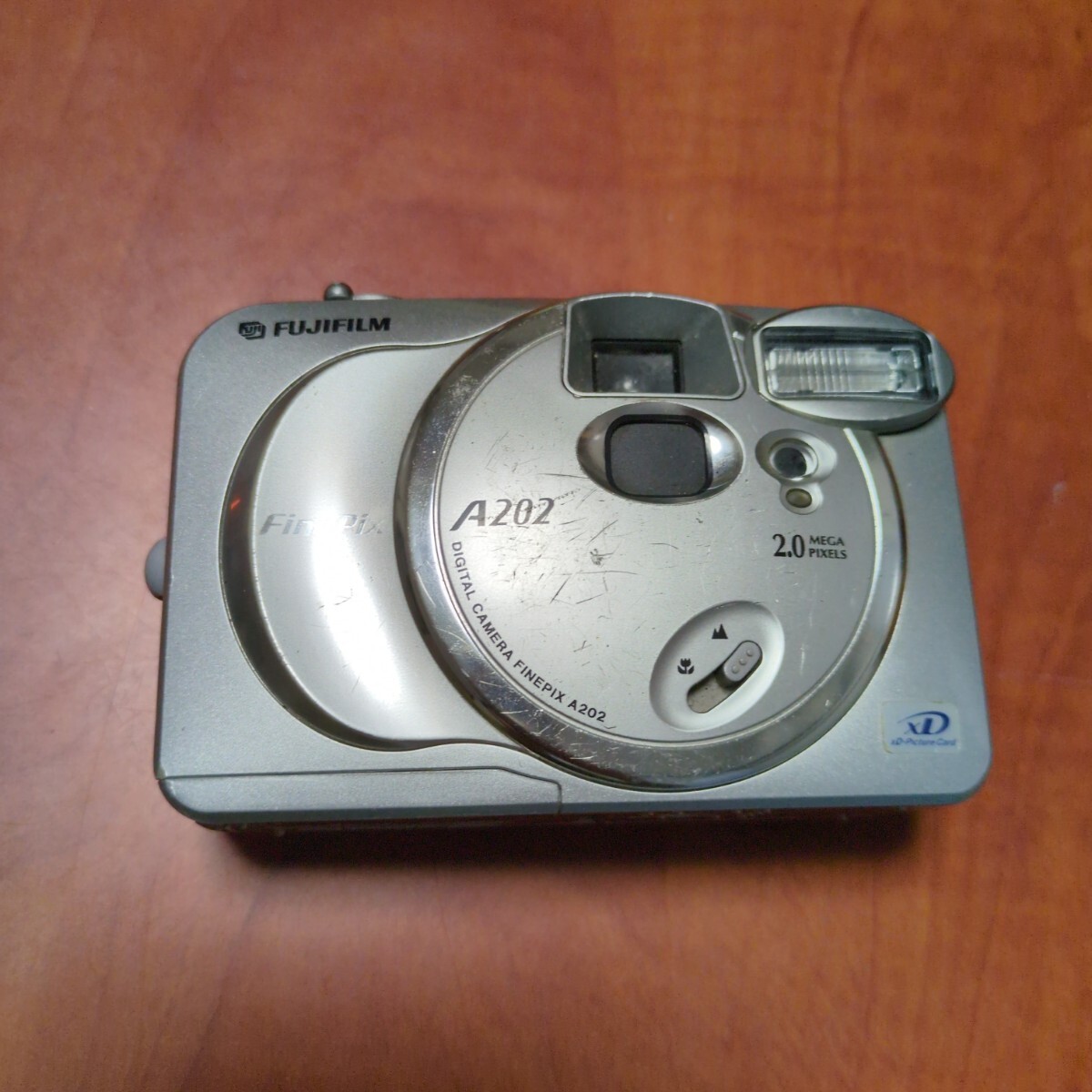デジカメ　本體　FUJIFILM Finepix A202