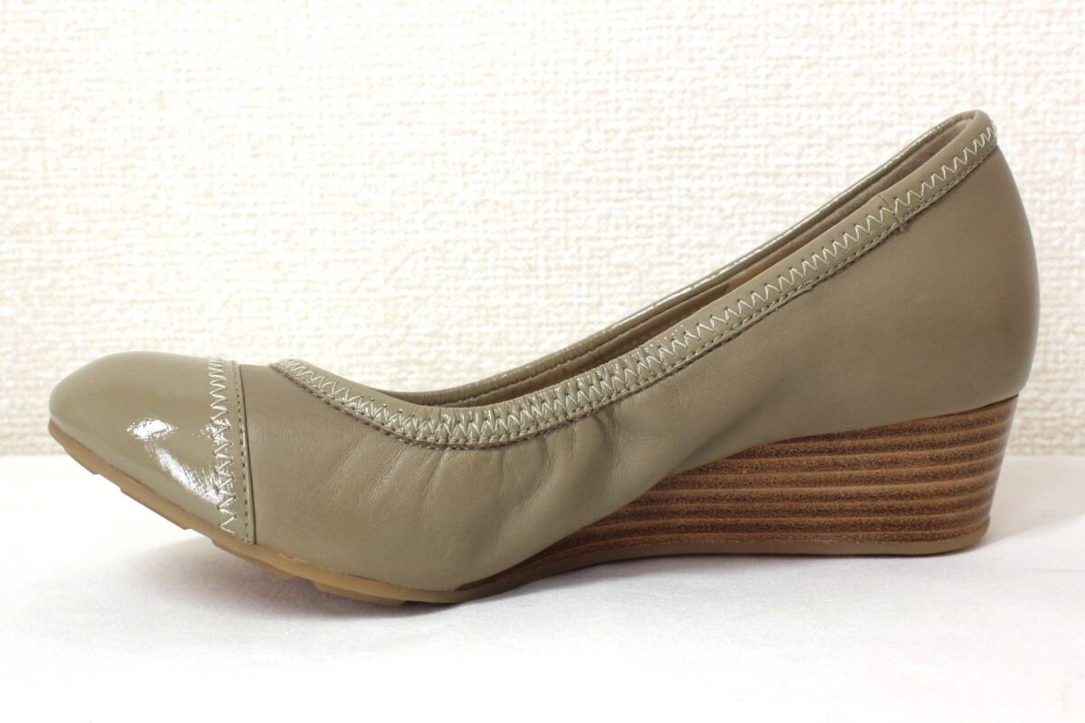 21【新品未使用】コールハーン パンプス 5 B 22.0cm ナイキエア オリーブ色 ウエッジソール tqe Cole Haan NIKE AIR ★新品未使用★