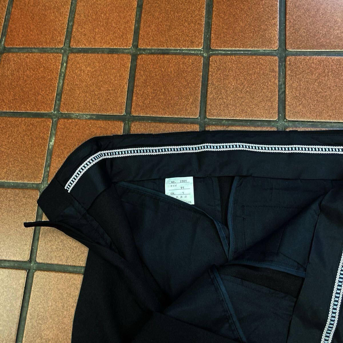 【新品】ビジネス ゴルフ カジュアル スラックス サイズ 91cm 2タック デザインループ 王冠刺繍入 上代価格 7,800円 AD SPORTS SLACKS 黒_画像8