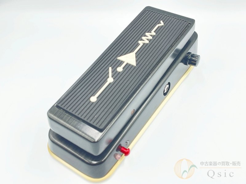 [中古] MXR MC-404 CAEとの共同開発で生まれた高品質(zhì)なワウペダル/ブーストも搭載 [MLR88]【箕面店在庫】