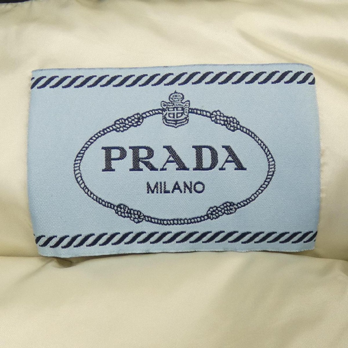 プラダ PRADA ダウンベスト