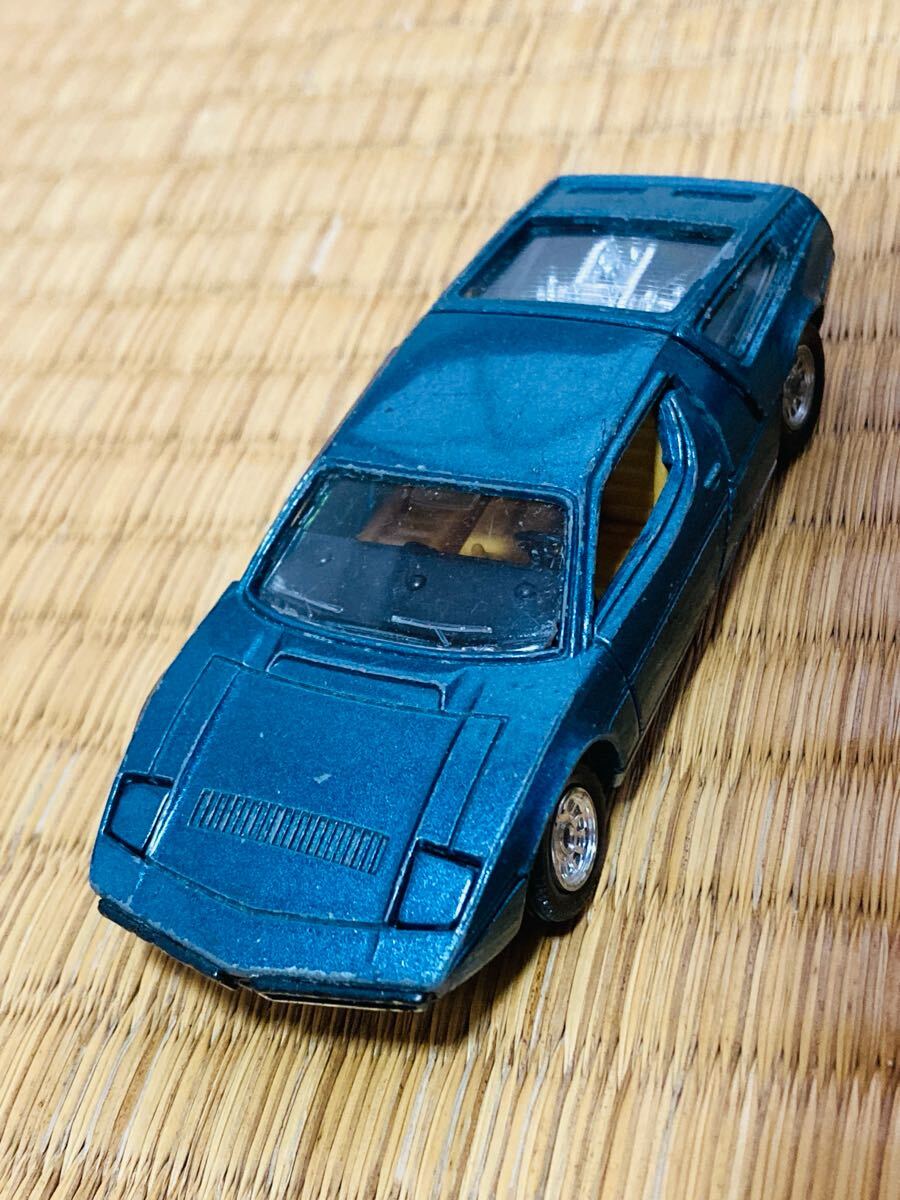 マセラティ ボーラ 1972 ブルー (1/43スケール MAXICHAMPS 400123402)