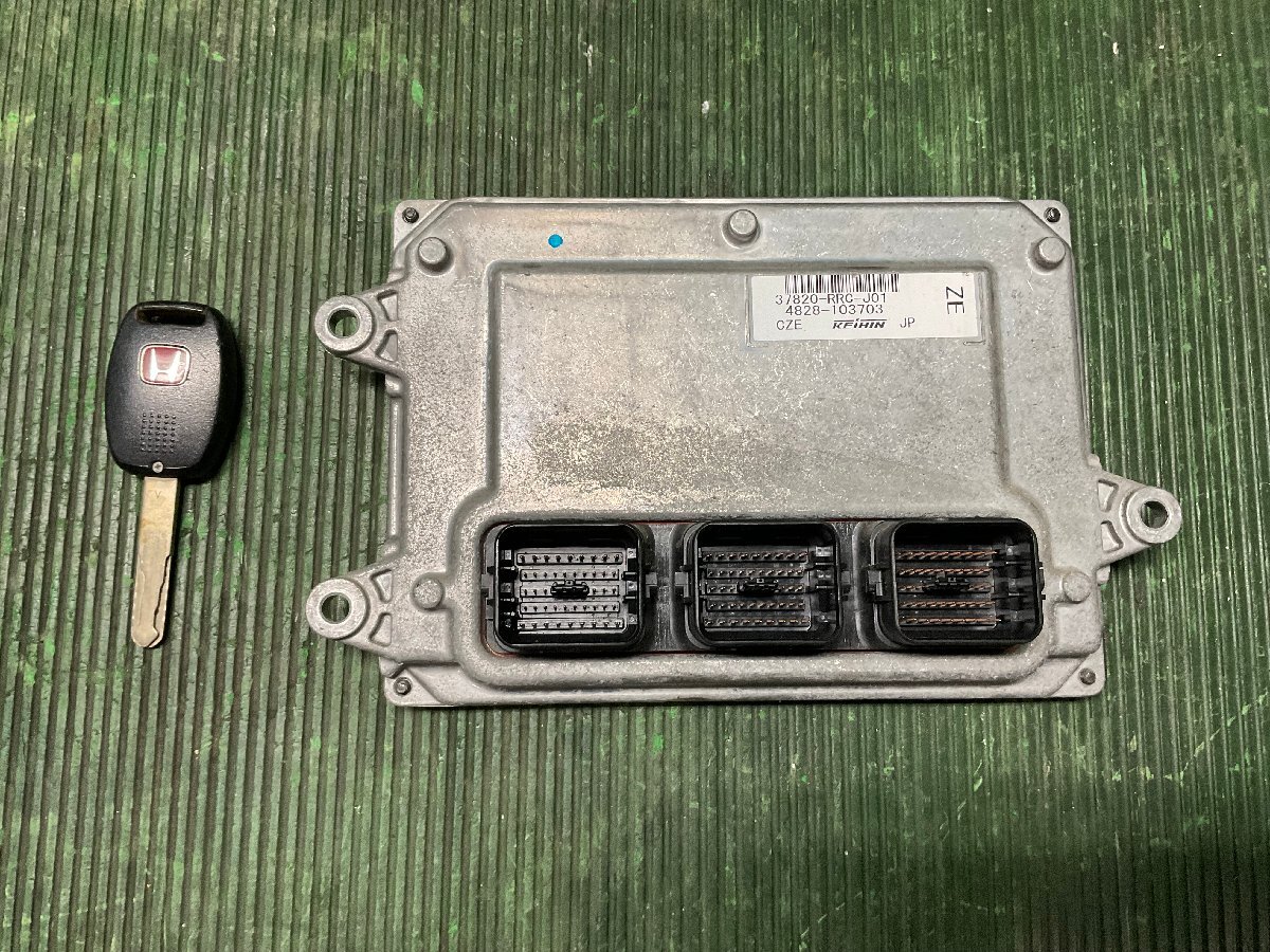 ホンダ シビック タイプR ABA-FD2 純正 ECU キーレス付き 37820 ホンダ シビック タイプR ABA-FD2 純正 ECU キーレス付き 37820