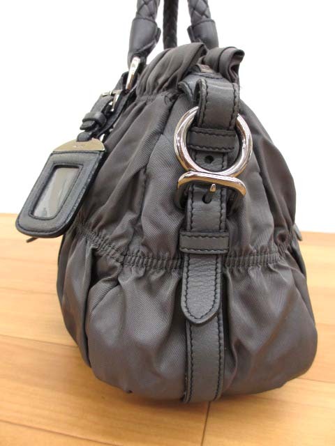 美品 プラダ BN1407 テスートゴーフル ナイロン ギャザー 美品 プラダ BN1407 テスートゴーフル ナイロン ギャザー