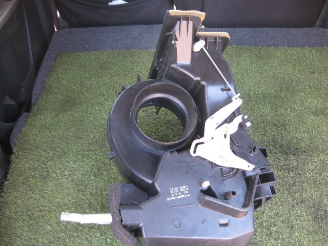 スバル プレオ/RA1/ヒーターユニット/マニュアルAC(Calsonic2M501-30010/72110-KE001)(577788/93513)_画像2