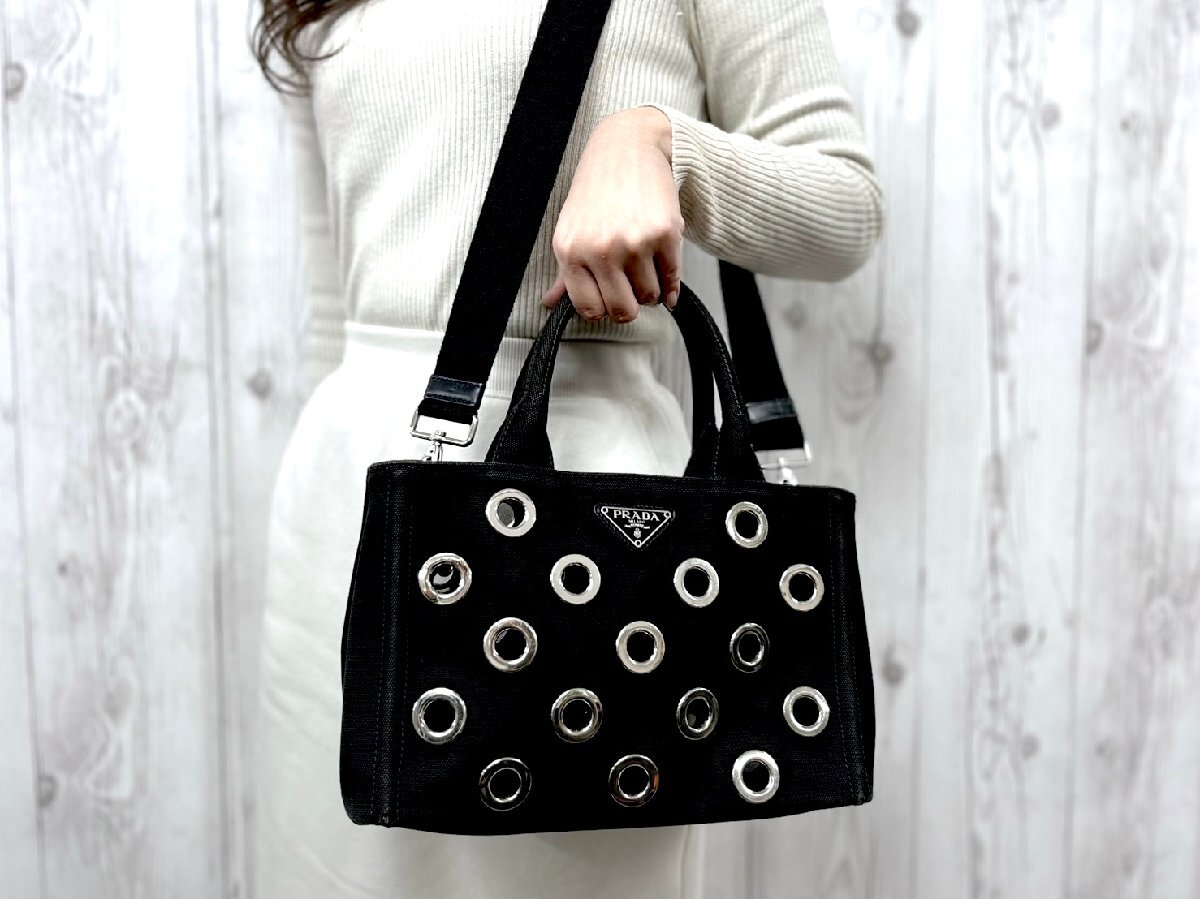 極美品 PRADA プラダ カナパ パンチング ハンドバッグ 極美品 PRADA プラダ カナパ パンチング ハンドバッグ
