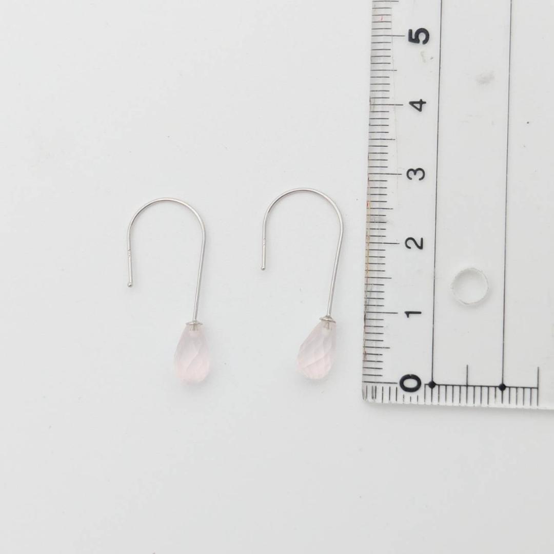 K18 18金　ゴールド　色石ピアス　フックピアス　ピンク　薄ピンク　しずく
