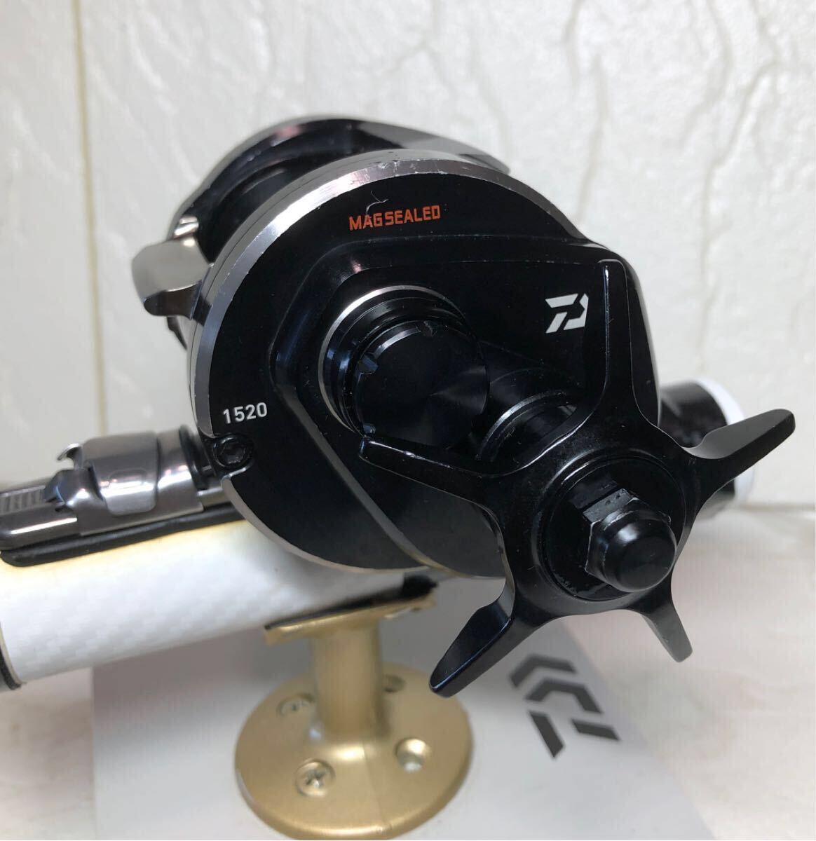 ダイワ 18 リョウガ 1520CC 右巻 本体のみ ハンドル無し ダイワ 18 リョウガ 1520CC 右巻 本体のみ ハンドル無し