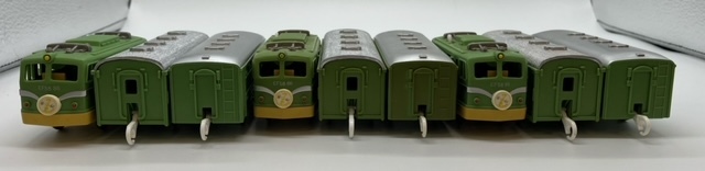 S7145☆ TOMY トミープラレール プラレール EF58 つばめ 3両編成 ３つセット 電車 動力車 鉄道模型 おもちゃ_画像2