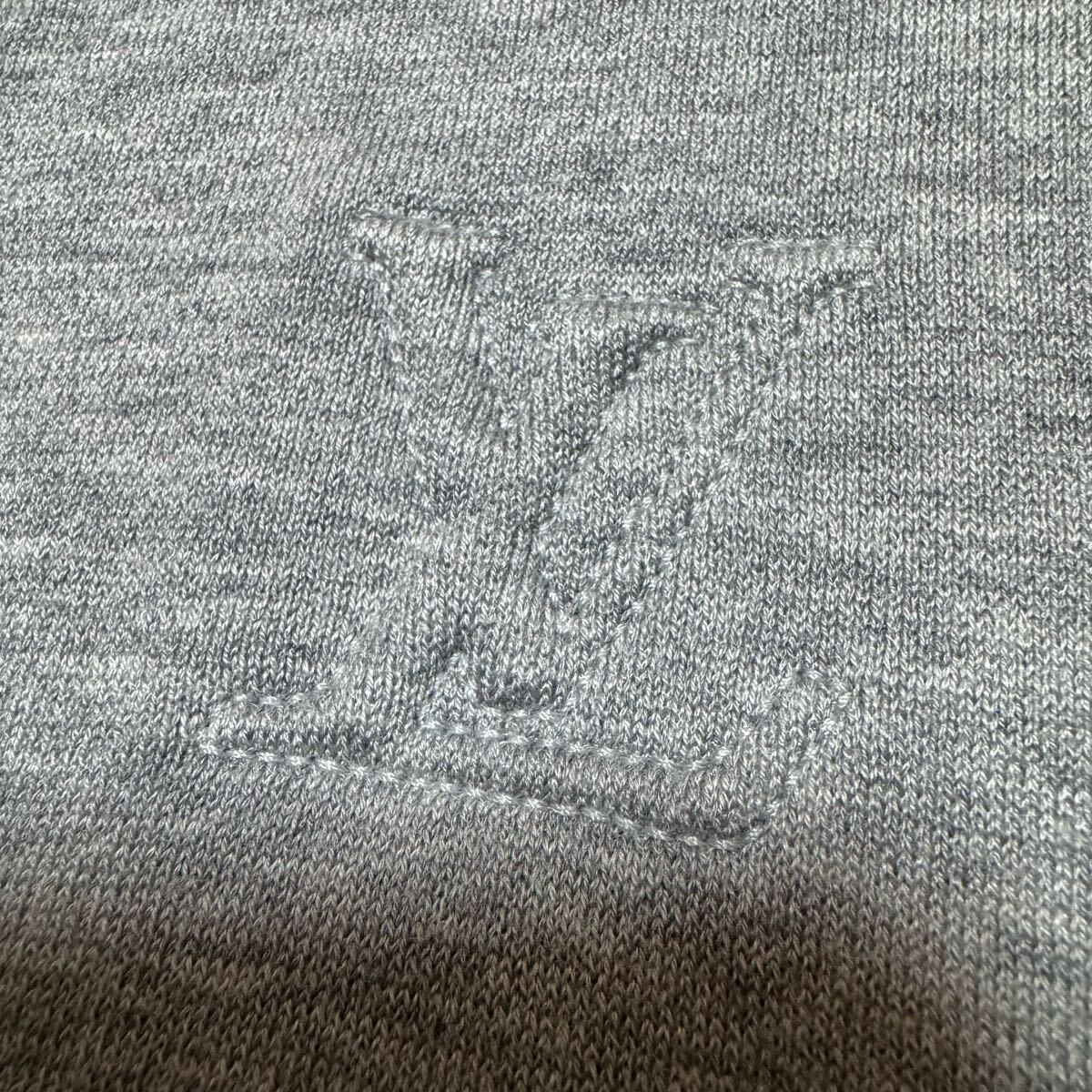 極美品 L相当 Louis Vuitton ルイヴィトン LVロゴ刺繍 極美品 L相当 Louis Vuitton ルイヴィトン LVロゴ刺繍