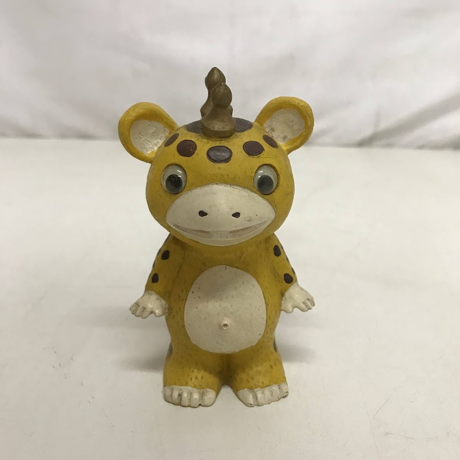 Yahoo!オークション - 怪獣ブースカ 円谷プロダクション 貯金箱 11㎝