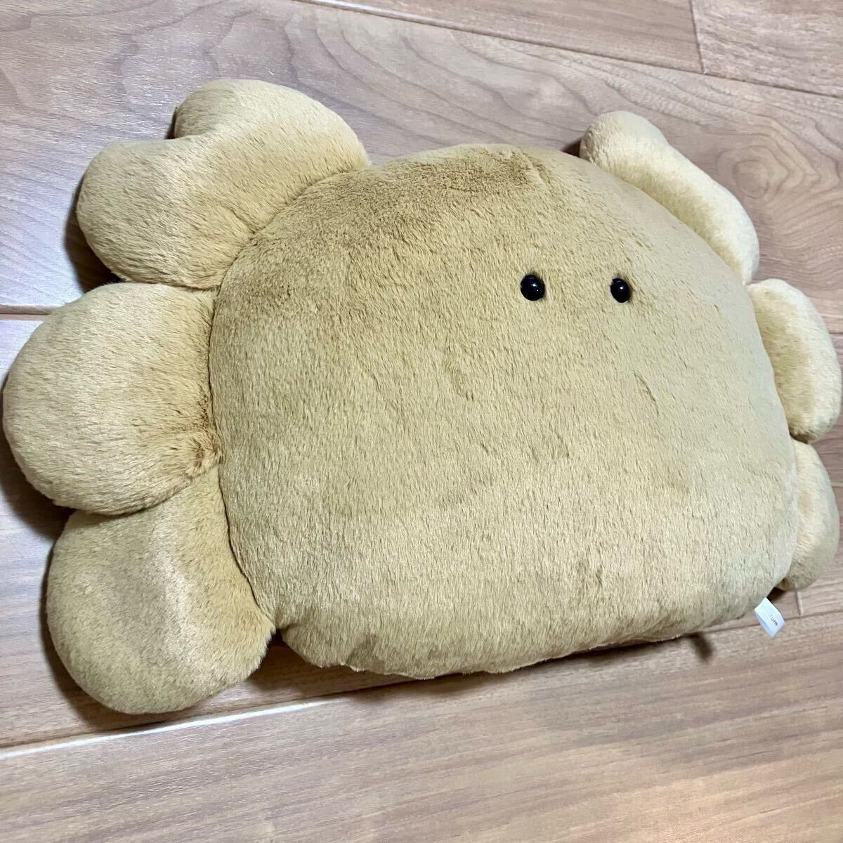 即決 新品 非売品 ムムフム mmfum カニのパン BIGぬいぐるみ 毛ガニ カニパン かにぱん クッション マスコット プライズ ぬいぐるみ 毛蟹_画像3