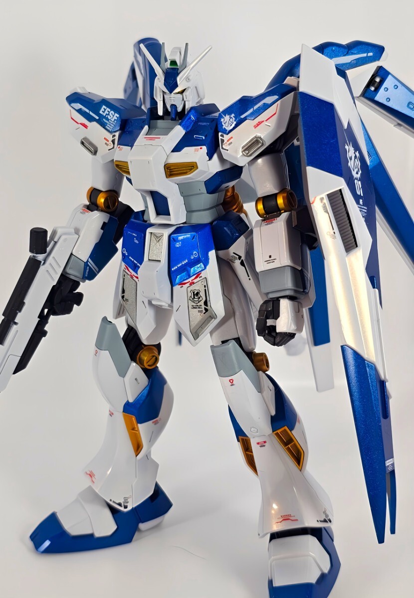 HG 1/144 Hi-νガンダム塗装完成品